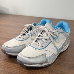 Vionic Zen Orthaheel walking sneakers in white‎ and blue sz 9.5W
